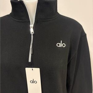 ALO Yoga Women’s Black Half Zip Sweater